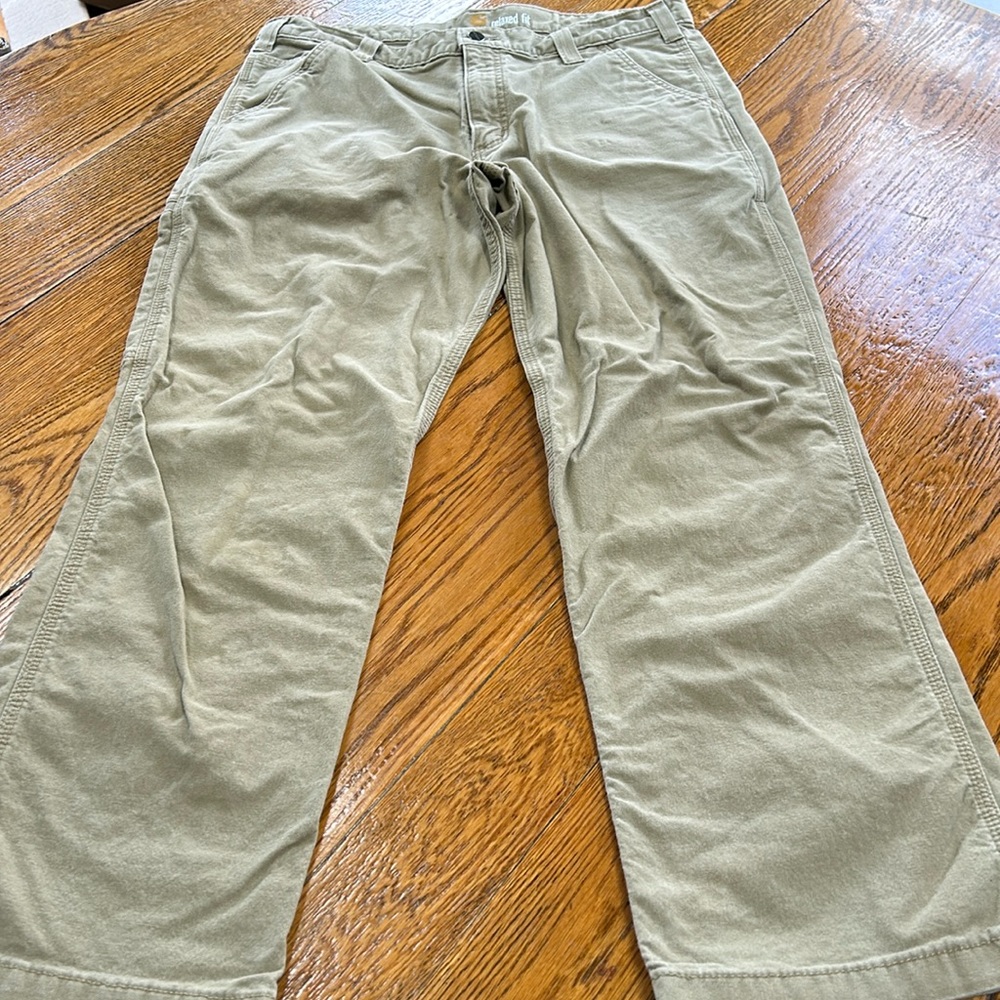Carhartt Relaxed Fit cargo pants. Size 36X30.  Great used condition.